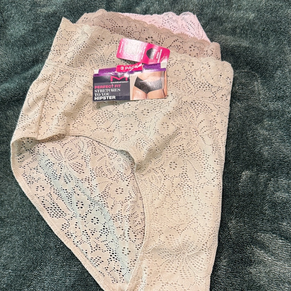 Maidenform Floral Lace Hipster Panties - Pink and Tan